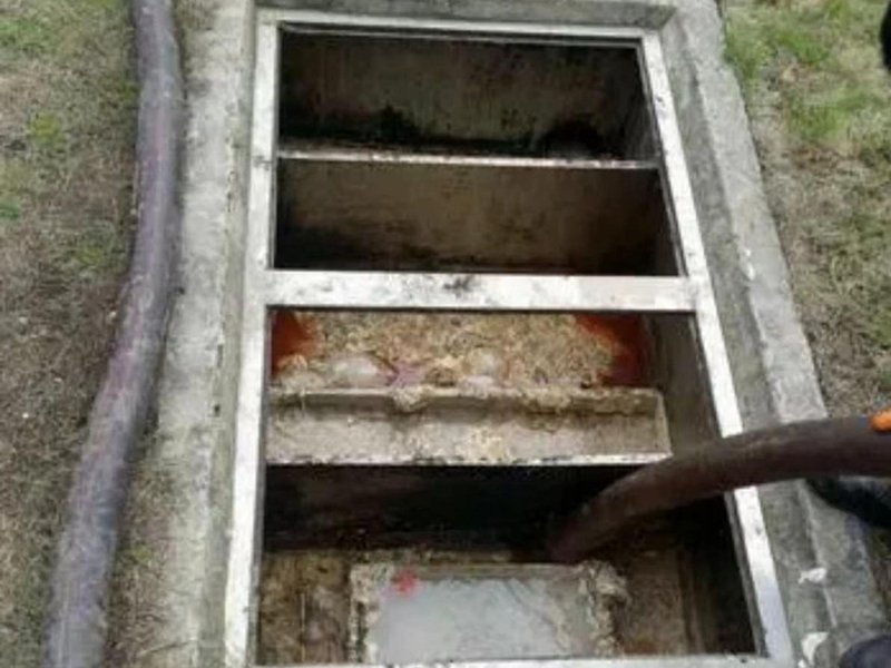 右江隔油池清理